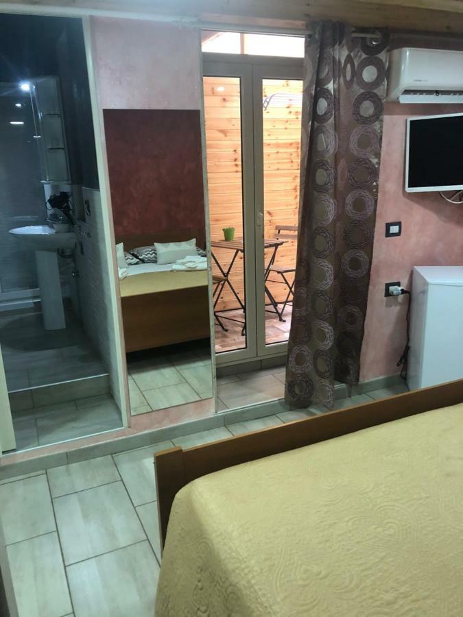Rooms Chanel Syracuse Esterno foto