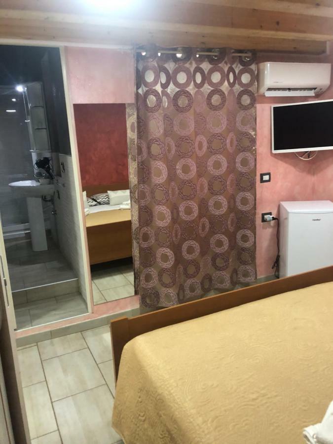 Rooms Chanel Syracuse Esterno foto